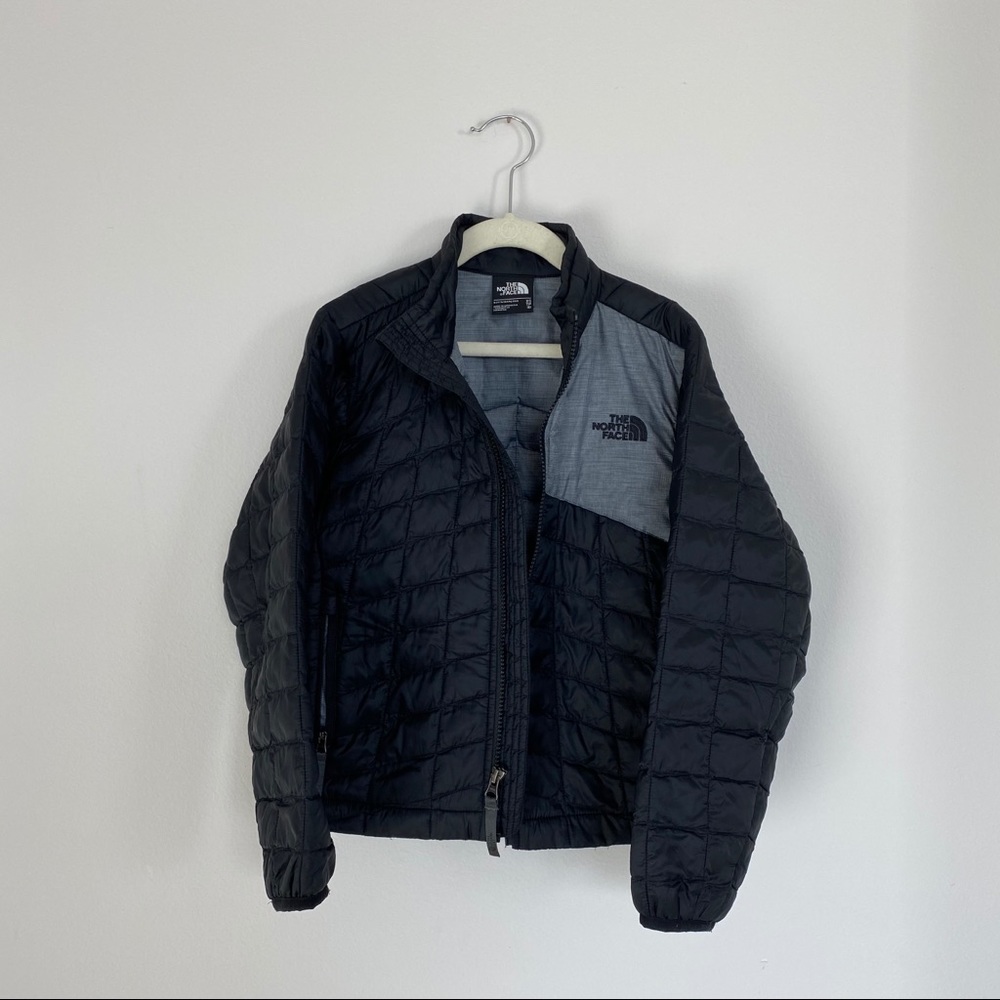 THE NORTH FACE Youth Black Winter Jacket